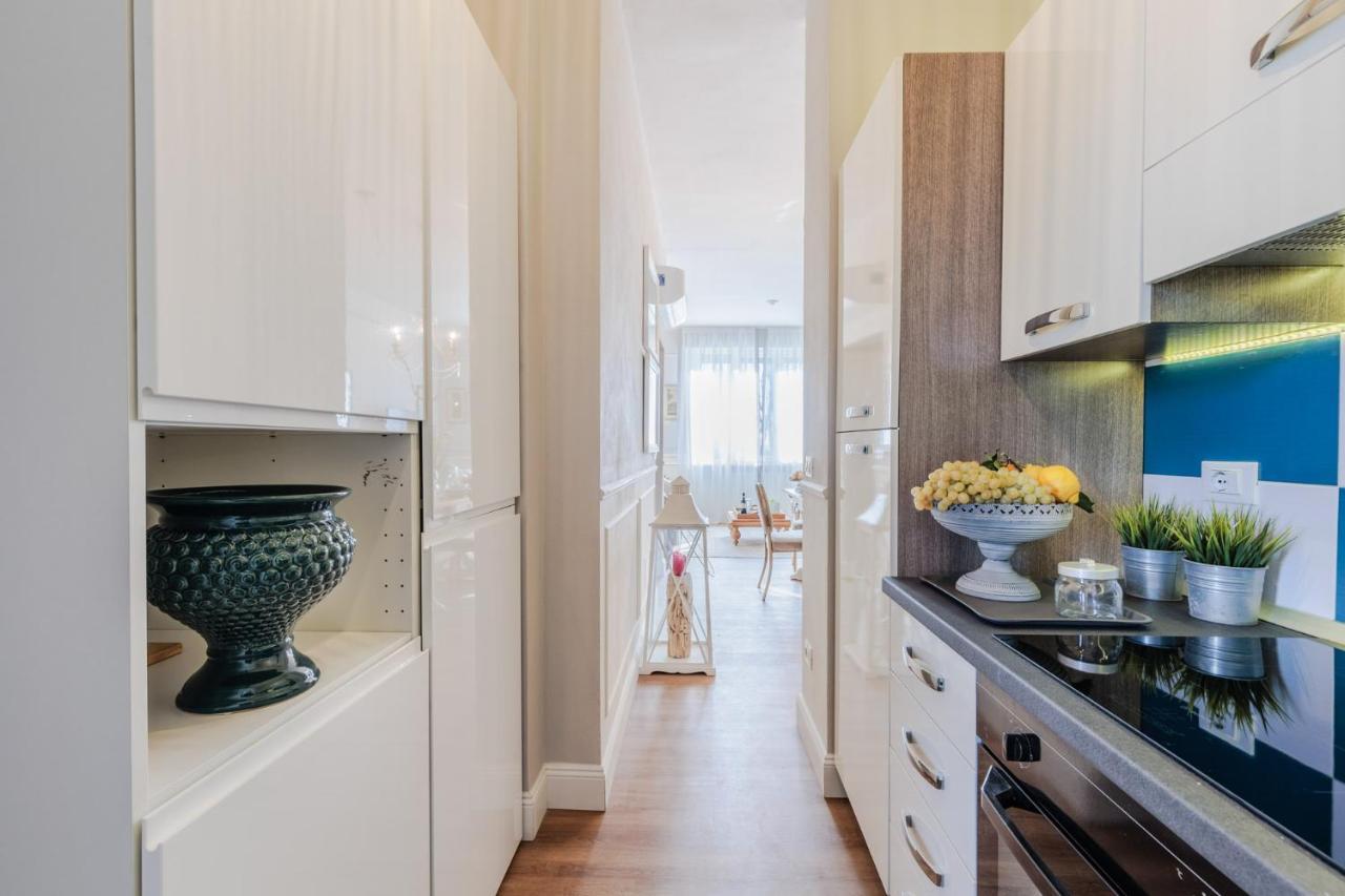 "Libeccio Apartment" Con Garage Privato E Fronte Mare Lido di Camaiore Exterior photo