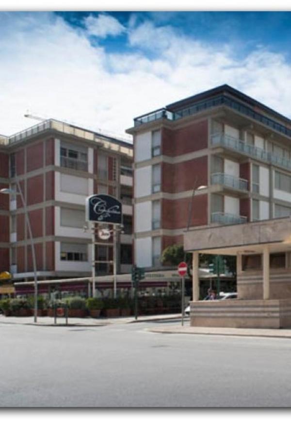 "Libeccio Apartment" Fronte Mare Con Garage Privato Lido di Camaiore Exterior photo